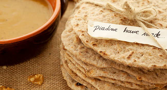 Piadine rustiche segale e noci - ©Vegolosi.it