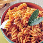 Fusilli al ragu di tempeh