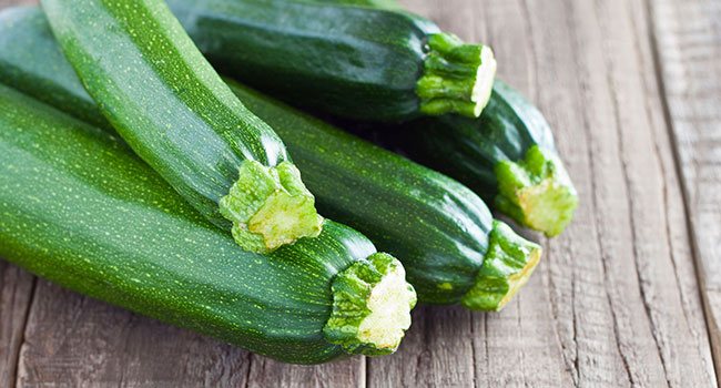 Zucchine: ricette vegane, come conservarle e proprietà - Vegolosi.it