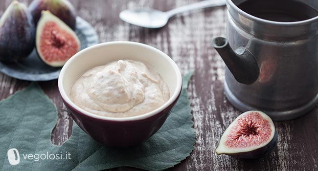 Crema al caffè con fichi