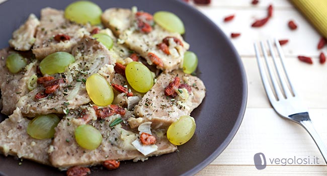 Scaloppine di seitan e succo d'uva