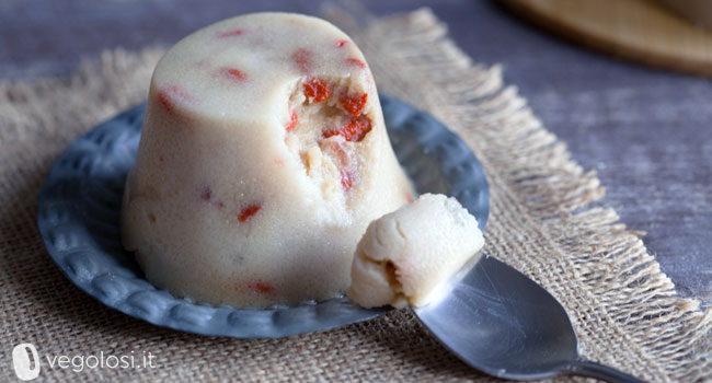 Budino vegano pere e bacche di goji