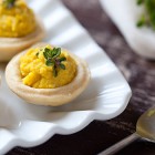 canapè con humus di ceci