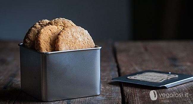 Biscotti vegani integrali al cocco