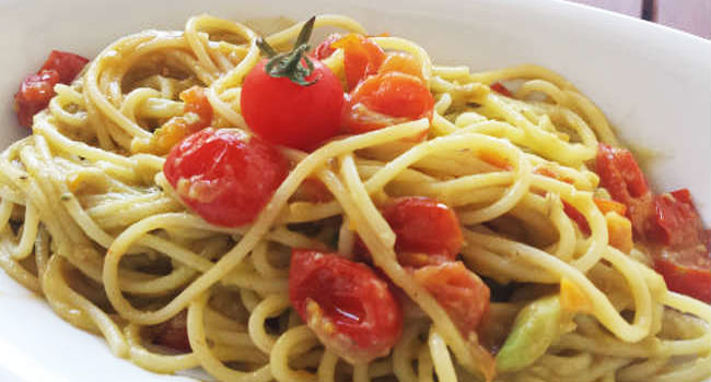 Spaghetti-con-Avocado-e-Pomodorini