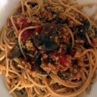 spaghetti ragu di seitan e funghi