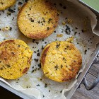 Burger vegani di tofu e verdure