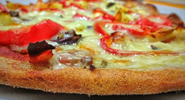 Pizza-ai-peperoni-in-padella-Vegolosi-1024x709