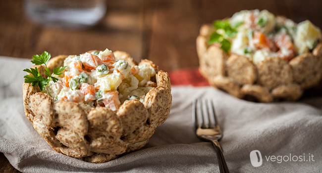 cestini pane e insalata russa vegana