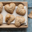 Biscotti vegani ripieni alle mele - Cuor di mela vegani