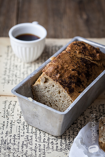 Banana bread vegano al caffè