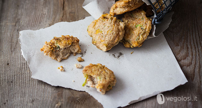 frittelle di pane con fiori di zucca