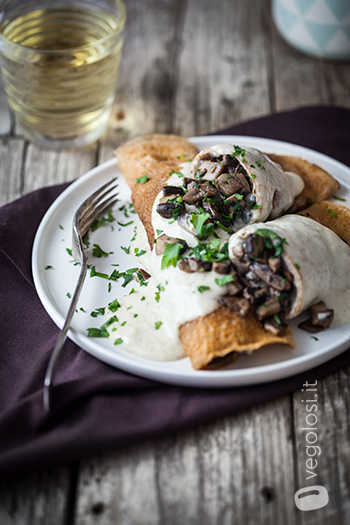 crespelle funghi besciamella tartufo