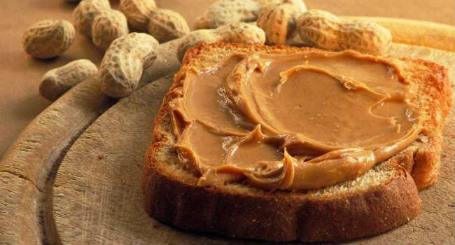 Crema di arachidi: 8 consigli su come usarla in cucina