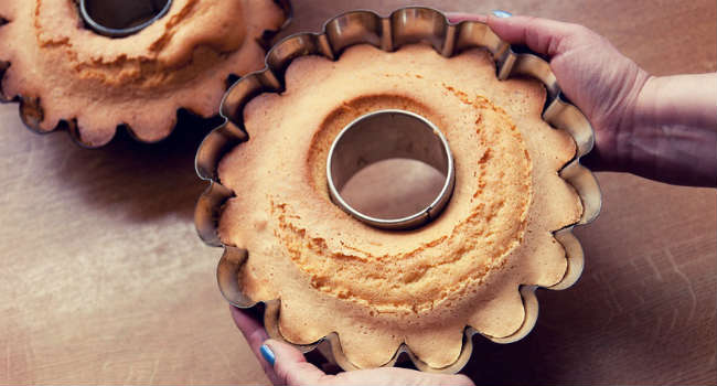 kitchen-cake-backe-backing-large
