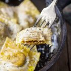 Ravioli vegani di zucca e seitan