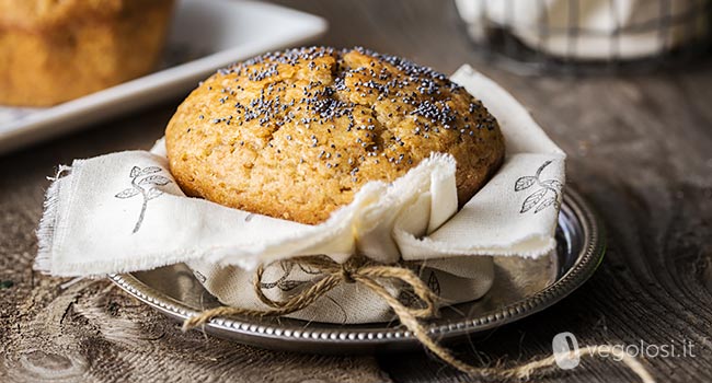 Muffin vegan al limone e semi di papavero
