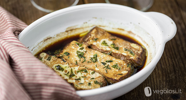 tofu al forno con salsa verde