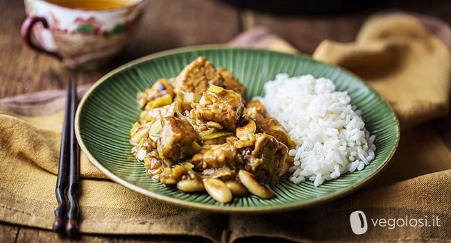 tempeh con mandorle e riso