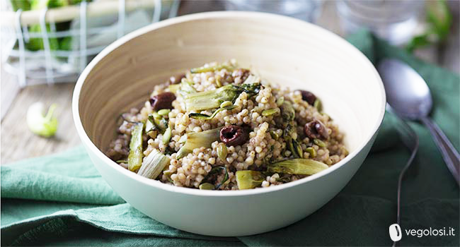 Grano saraceno con puntarelle e olive