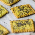 Biscotti salati ai semi di papavero