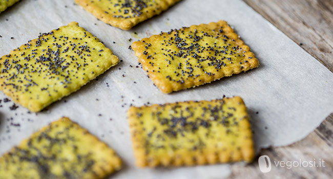 Biscotti salati ai semi di papavero