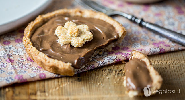 Crostatine con crema pasticcera vegan al cioccolato