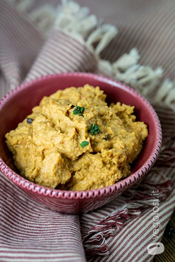 Hummus di pomodori secchi e senape