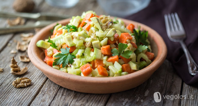 Insalata di sedano e avocado