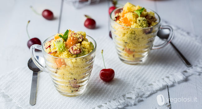 Cous cous dolce con frutta estiva