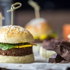 burger dolci di cioccolato e mango