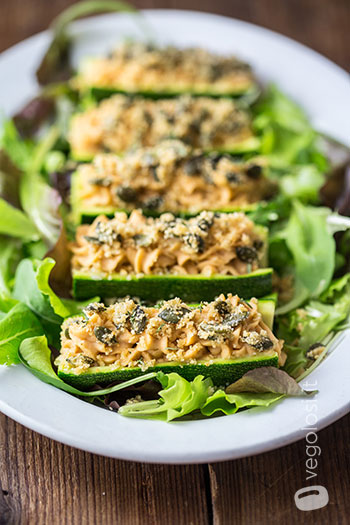 Zucchine ripiene vegane senza forno
