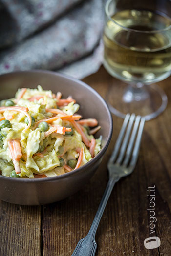 Coleslaw vegan, insalata di verza