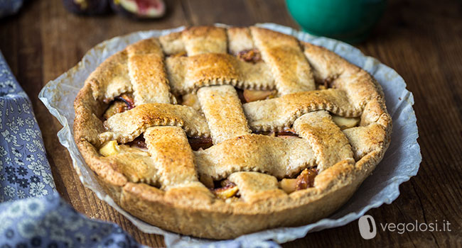 Crostata con mele e fichi alla cannella