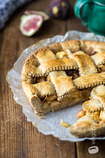 Crostata con mele e fichi alla cannella