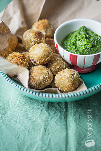 Bocconcini di seitan e castagne con salvia