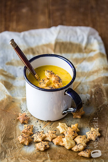 Vellutata di lenticchie rosse e carote al garam masala