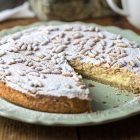 torta della nonna crema e pinoli