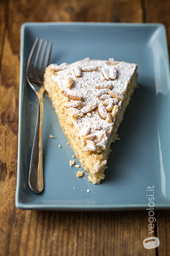 torta della nonna crema e pinoli