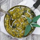 zuppa di sorgo con lenticchie rosse e zucca