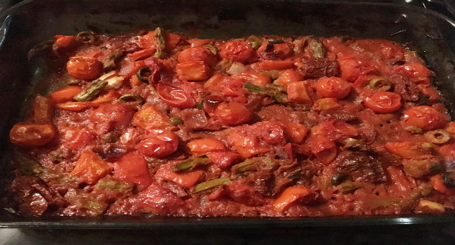 Sugo vegano con verdure al forno