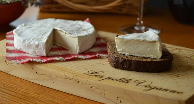 Camembert vegano