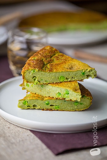 Frittata verde di ceci con erbette e piselli