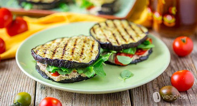 Burger Di Melanzane Con Hummus Alle Erbe E Noci Vegolosi It