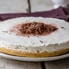 Torta fredda vegana con yogurt al caffè