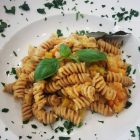 Fusilli integrali al ragù bianco di lenticchie rosse