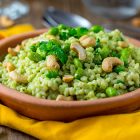 Orzo con pesto di edamame alla menta e rucola