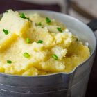 Purè di patate e cavolfiori ai semi di senape