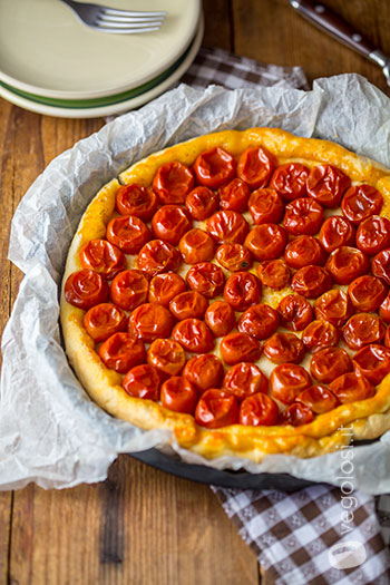 Tarte tatin vegan ai pomodorini e vaniglia