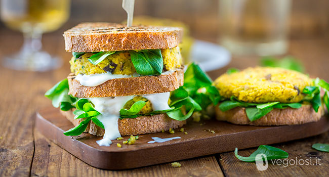 Burger di lupini e funghi cardoncelli